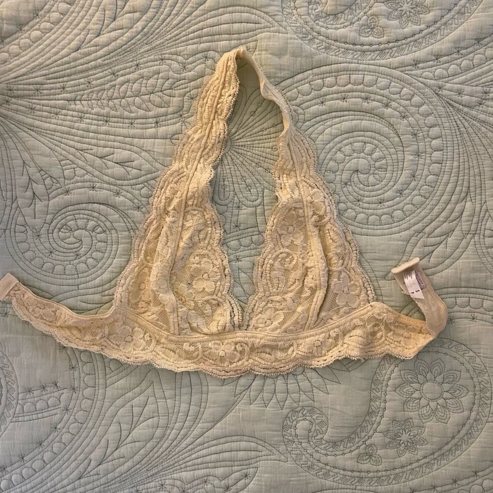 URBAN OUTFITTERS out from under Lace Halter Bralette in Pale Yellow